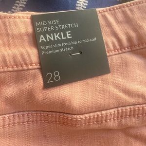 Pink stretch jeans